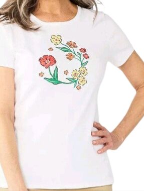 Women's Croft & Barrow Essential Crewneck White Floral Graphic Tee Size Medium